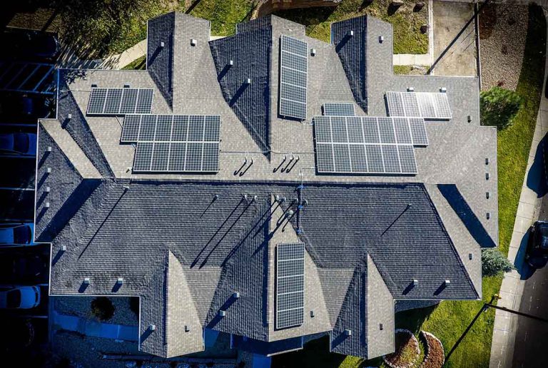 Consumo de petróleo y boom fotovoltaico