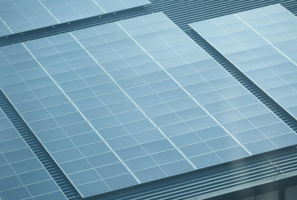 Mantenimiento y monitorización de paneles solares