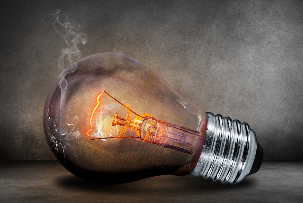 ¿Cuánto podría subir la luz por la guerra en Oriente Medio?